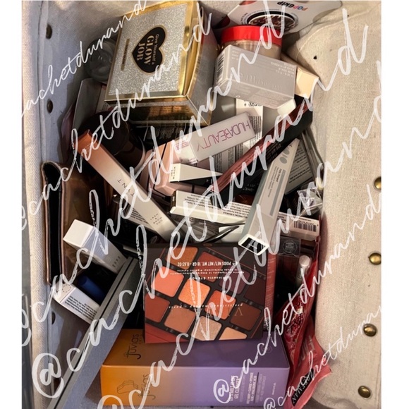 NEW Largest & Highest Rated Bundle of Luxury & High-End Cosmetics & Skincare NEW - Picture 14 of 17